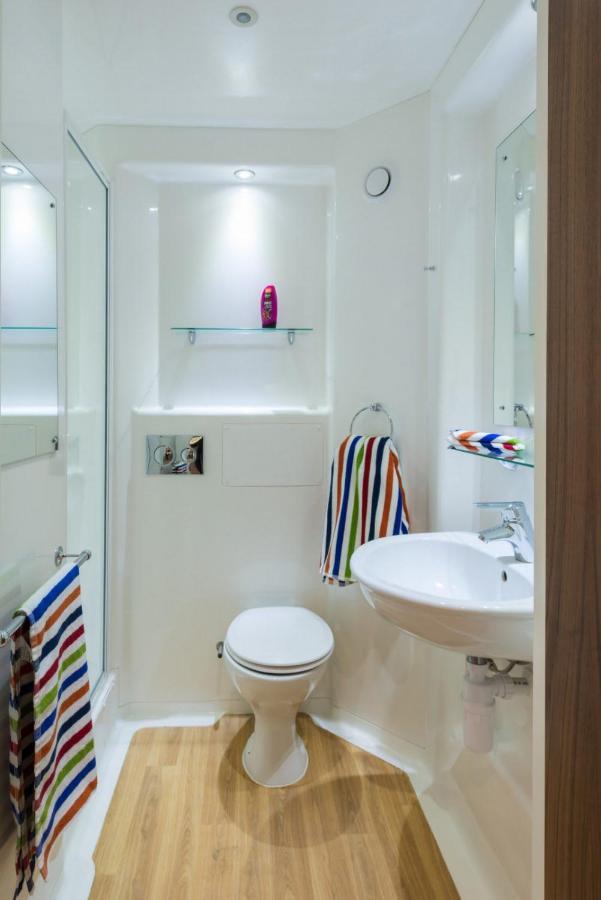Zeni 5 Bed Apartment In Central Exeter Bagian luar foto