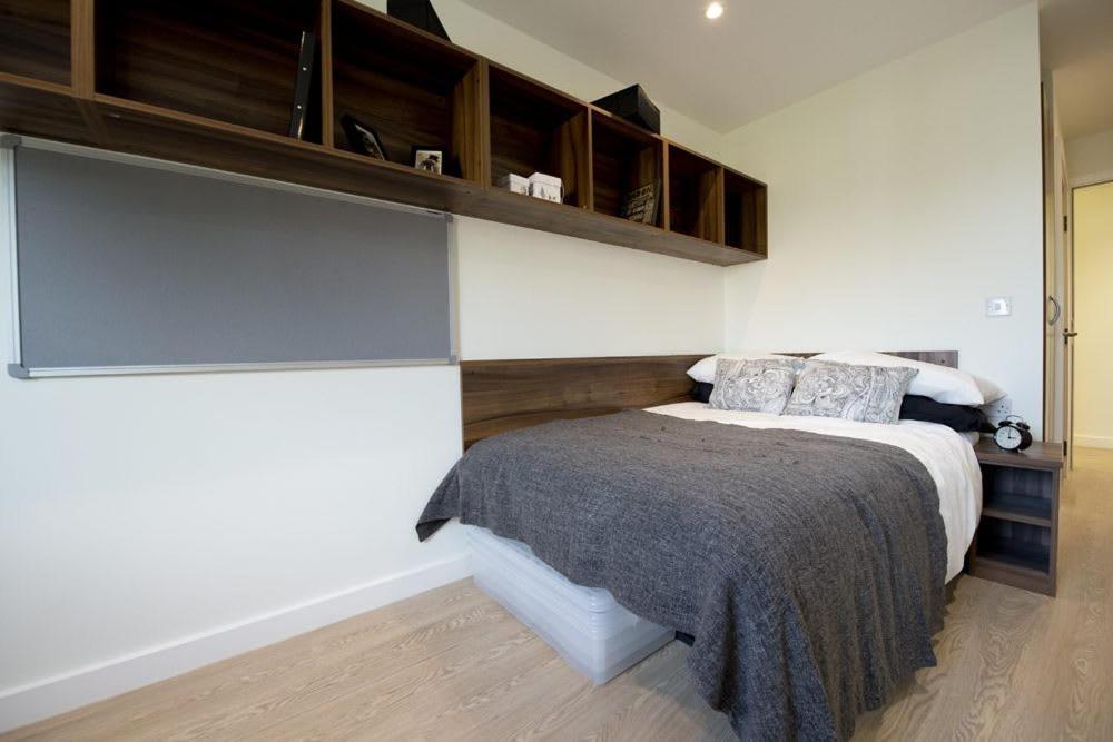 Zeni 5 Bed Apartment In Central Exeter Bagian luar foto