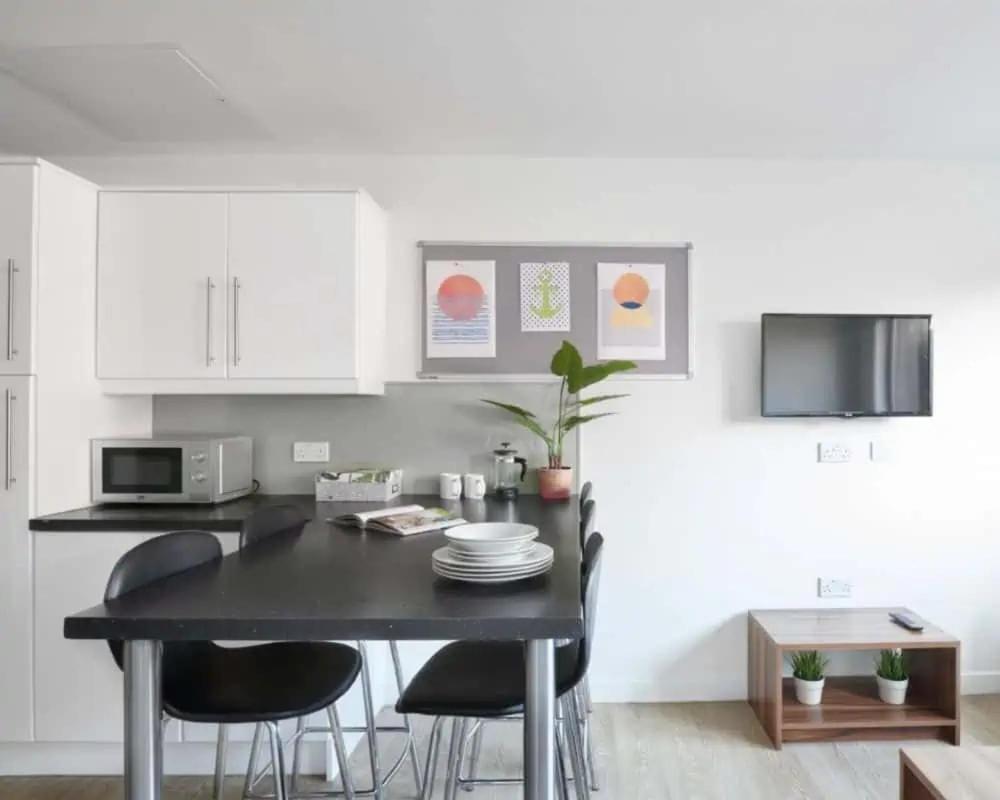 Zeni 5 Bed Apartment In Central Exeter Bagian luar foto