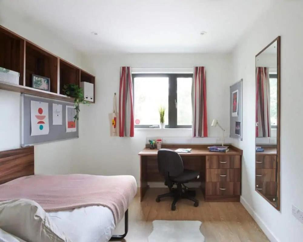 Zeni 5 Bed Apartment In Central Exeter Bagian luar foto